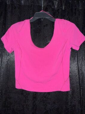 lululemon athletica Hot Pink Scoop Neck Crop Top